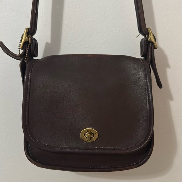 Coach Handbags - Vintage Coach Legacy Flap Crossbody Shoulderbag Mahogany 9965